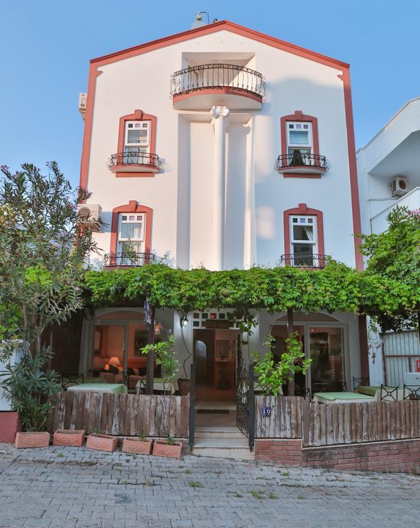 Konukevi White House 2*